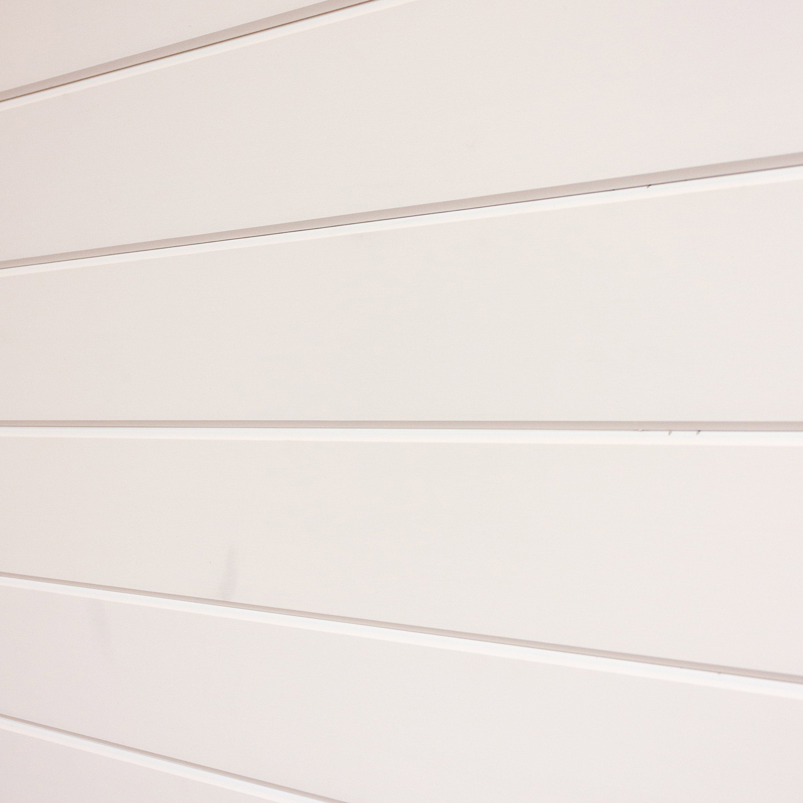 Vgroove coated with white primer